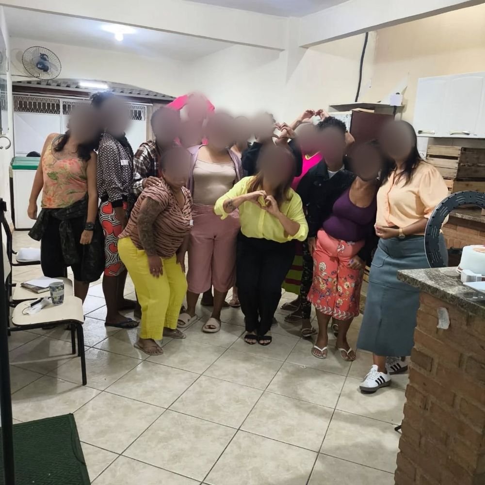 Acolhidas reunidas na Casa